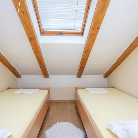 Apartment With A Parking Space Pirovac, Sibenik - 22567