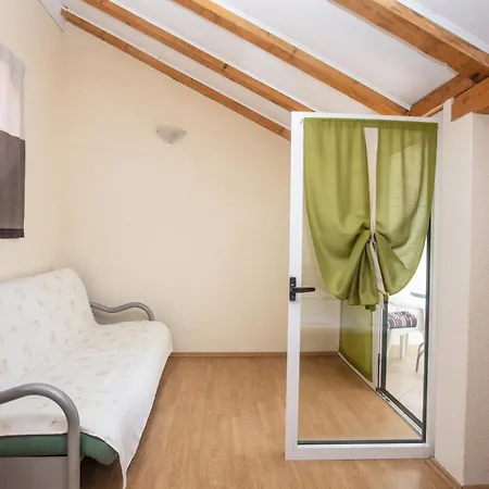 Appartamento With Parking Space Pirovac, Sibenik - 22567 *