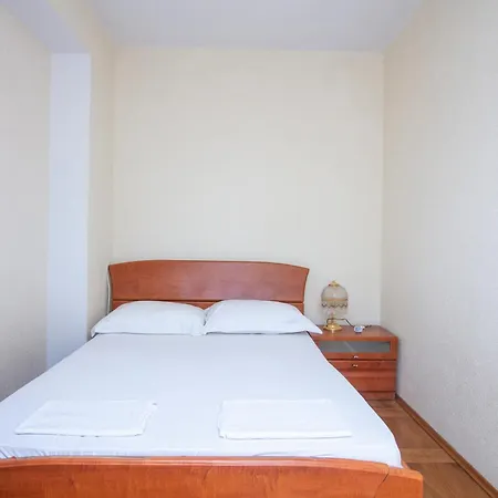 Apartment With A Parking Space Pirovac, Sibenik - 22567