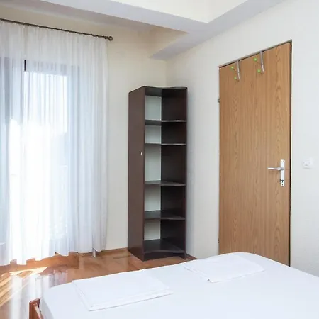 With Parking Space Pirovac, Sibenik - 22567 Appartamento *