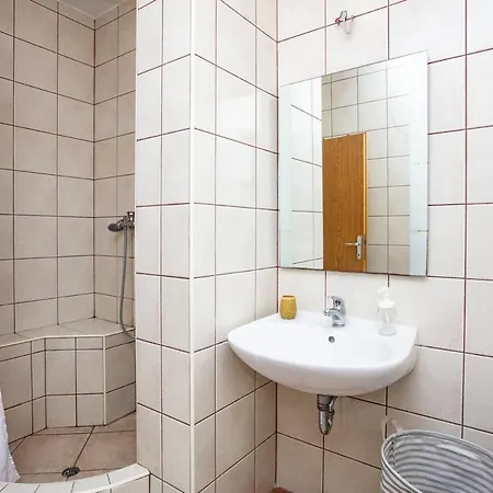 Appartement With Parking Space Pirovac, Sibenik - 22567 *