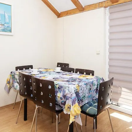 Appartamento With Parking Space Pirovac, Sibenik - 22567 Pirovac