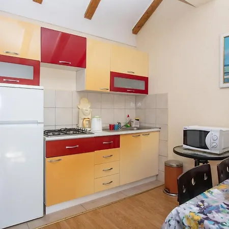 With Parking Space Pirovac, Sibenik - 22567 Appartement Pirovac