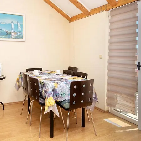 With Parking Space Pirovac, Sibenik - 22567 Appartement Pirovac