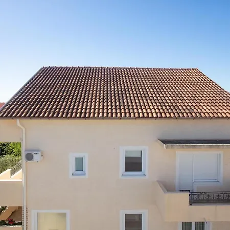 With Parking Space Pirovac, Sibenik - 22567 Appartamento *