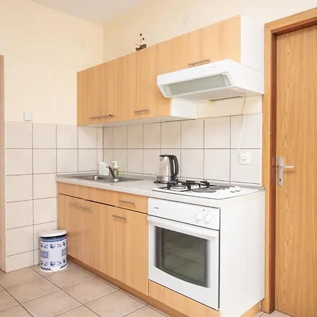 Appartement With Parking Space Pirovac, Sibenik - 22567