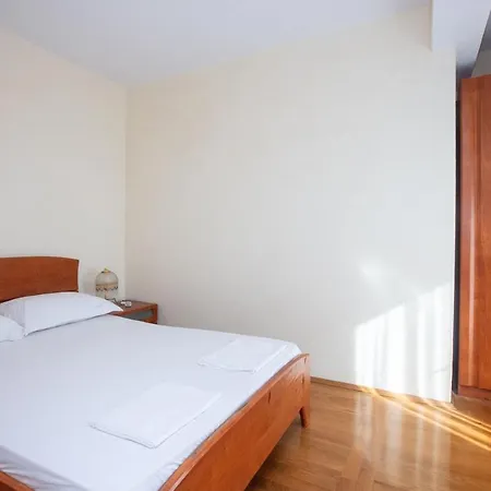 With Parking Space Pirovac, Sibenik - 22567 *