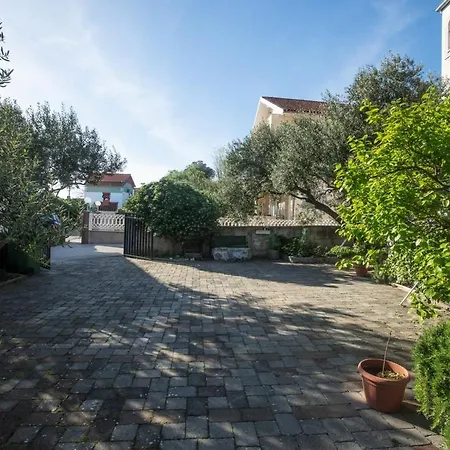 With Parking Space Pirovac, Sibenik - 22567 Appartement *