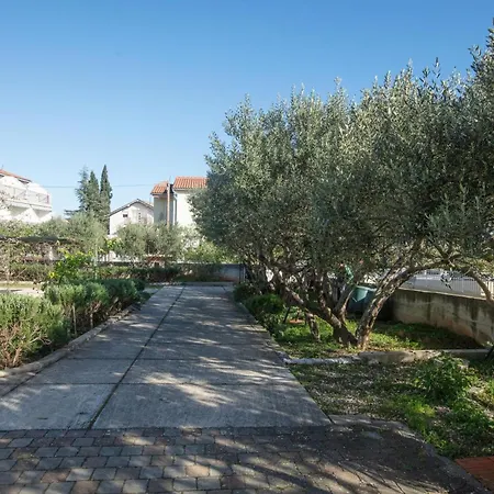 With Parking Space Pirovac, Sibenik - 22567 Appartamento Pirovac