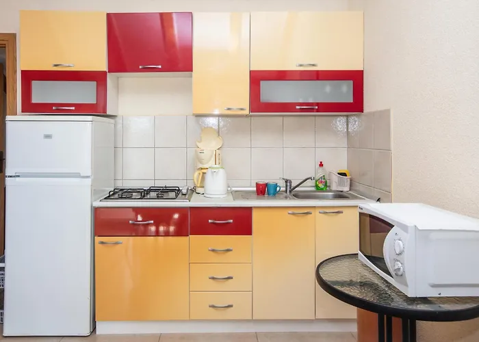 With Parking Space Pirovac, Sibenik - 22567 דירה *