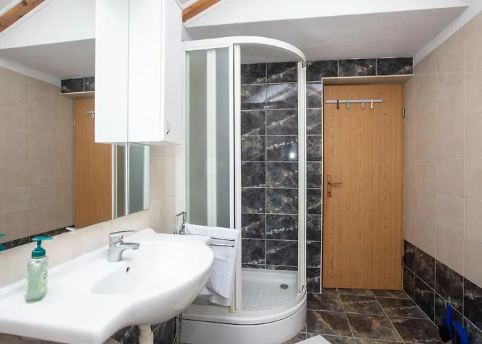 דירה With Parking Space Pirovac, Sibenik - 22567 פירובאץ