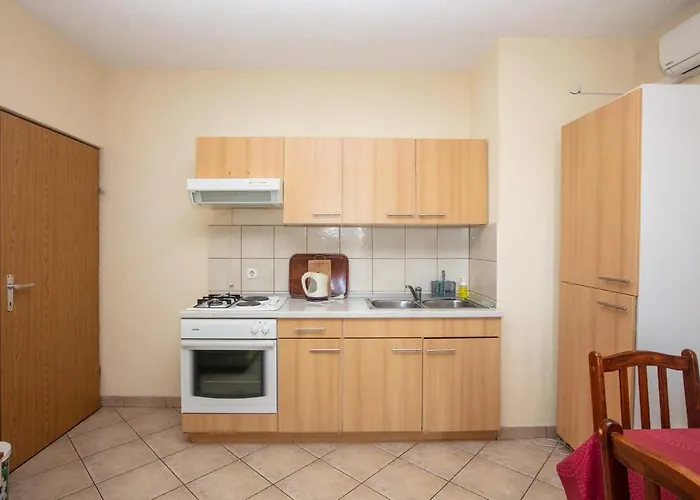 With Parking Space Pirovac, Sibenik - 22567 פירובאץ