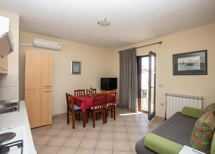 With Parking Space Pirovac, Sibenik - 22567 * פירובאץ